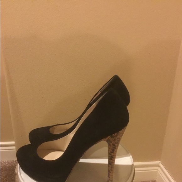 Michael Kors Platform Pump - Sale! - Picture 2 of 5